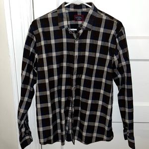 Brown navy white UNTUCKit long-sleeve casual button down in medium